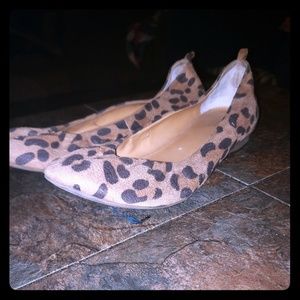 Leopard flats